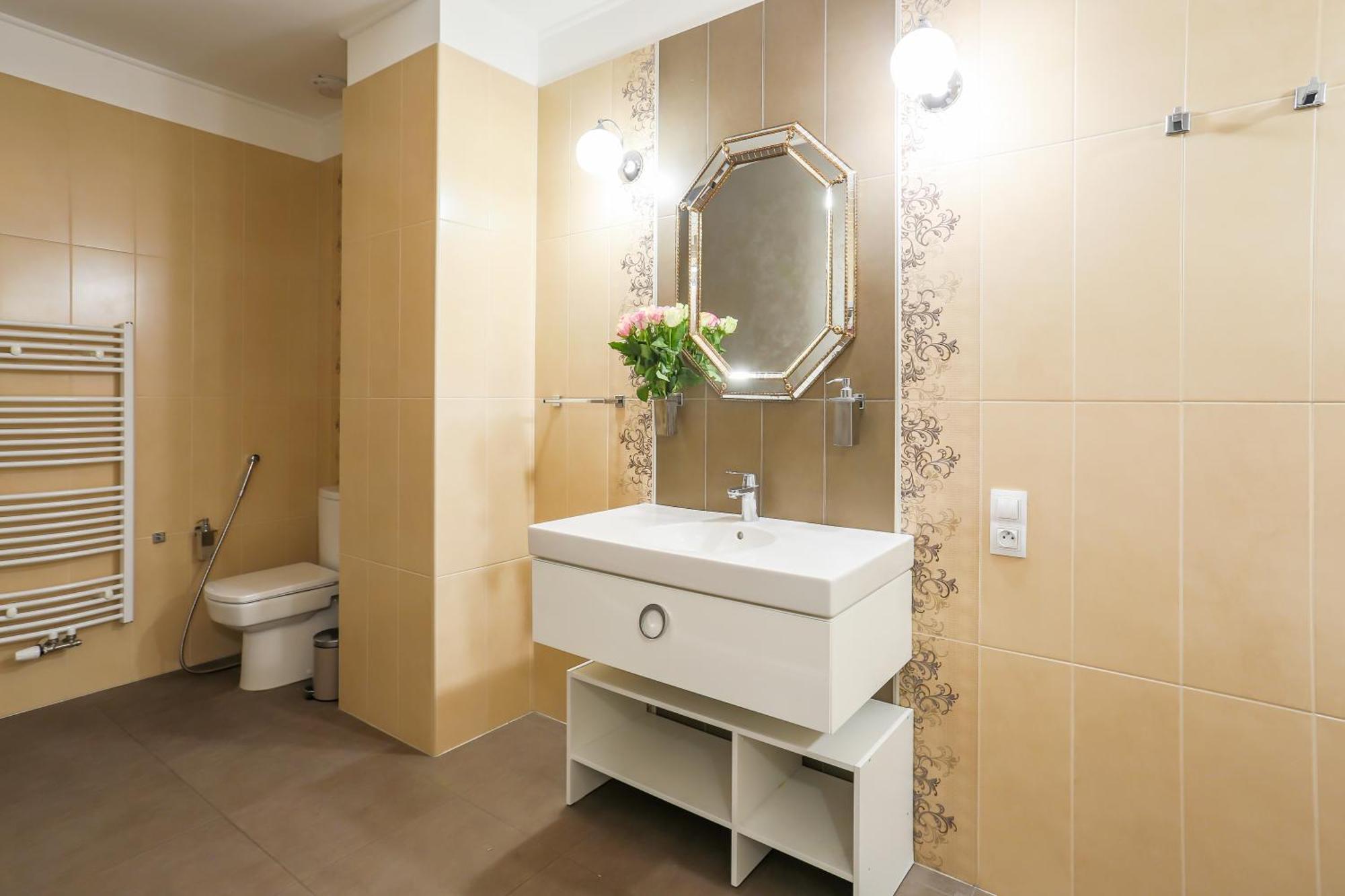Academia Apartment *