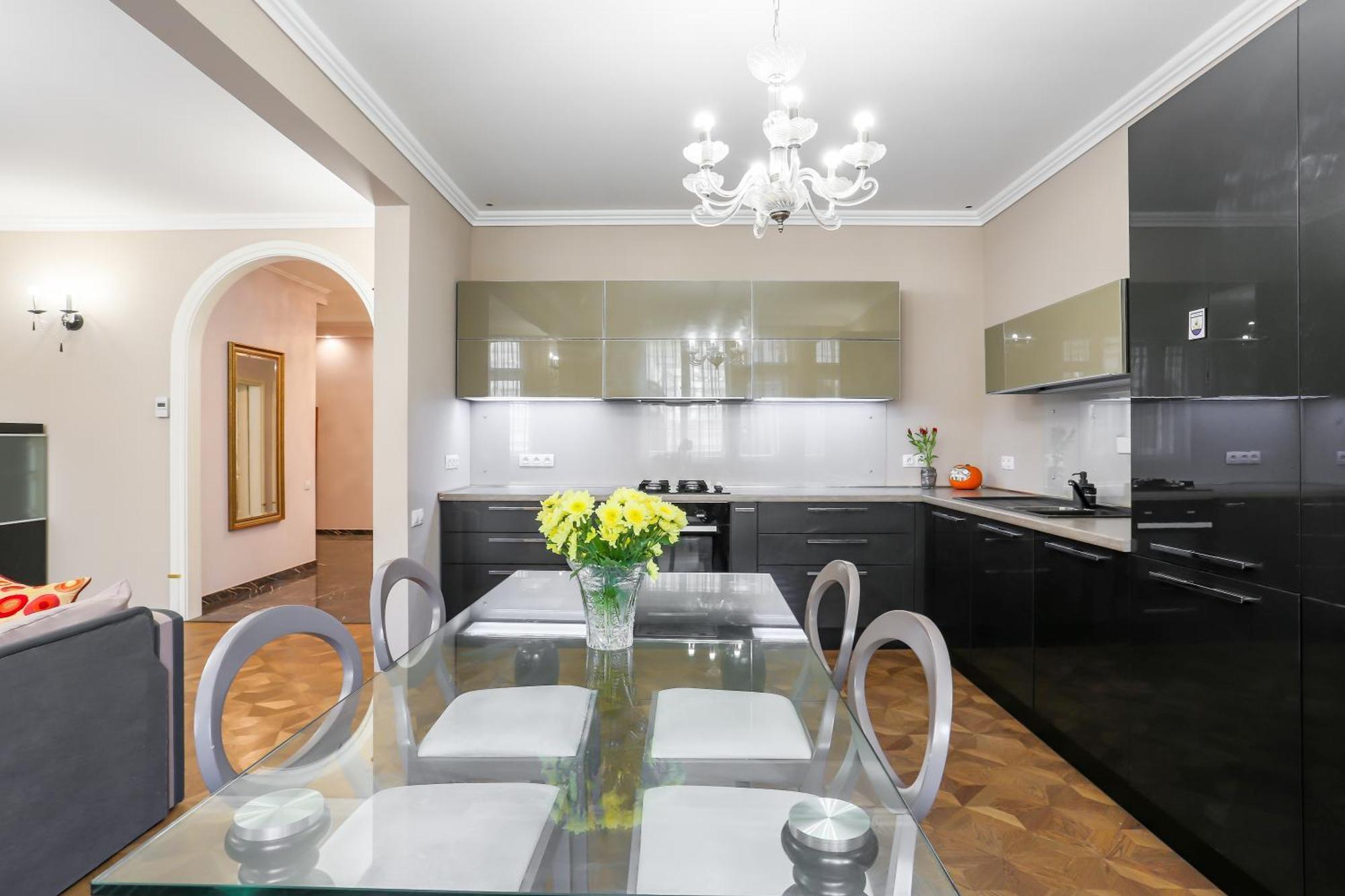 Academia Apartment